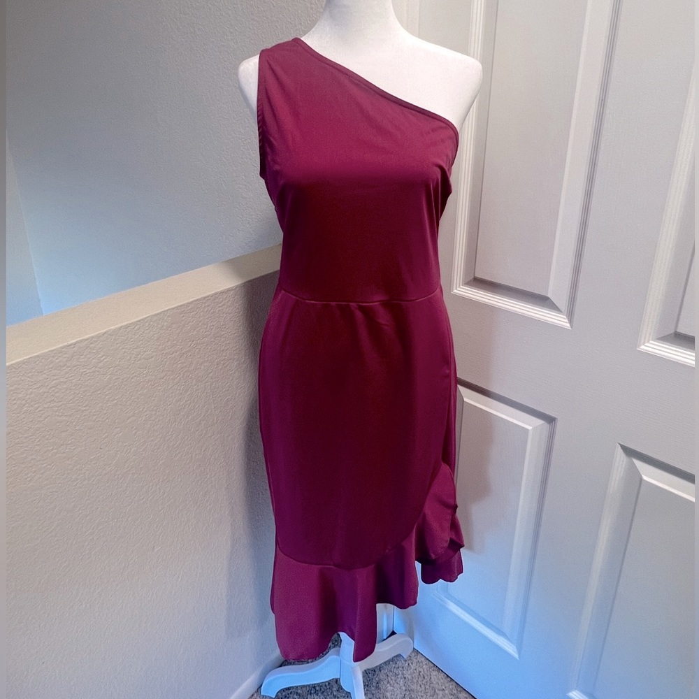 NWOT! Women One Shoulder Sleeveless Bodycon Side Split Ruffle Hem Midi Dress